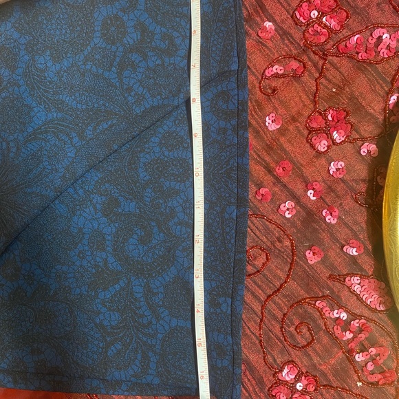 NWT Express Lace Print Asymmetrical Mini
Skirt Size 4 Black/ Blue - Picture 15 of 16